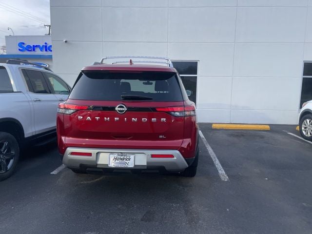 2023 Nissan Pathfinder SL
