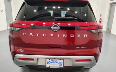 2024 Nissan Pathfinder SL