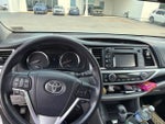 2014 Toyota Highlander LE Plus V6