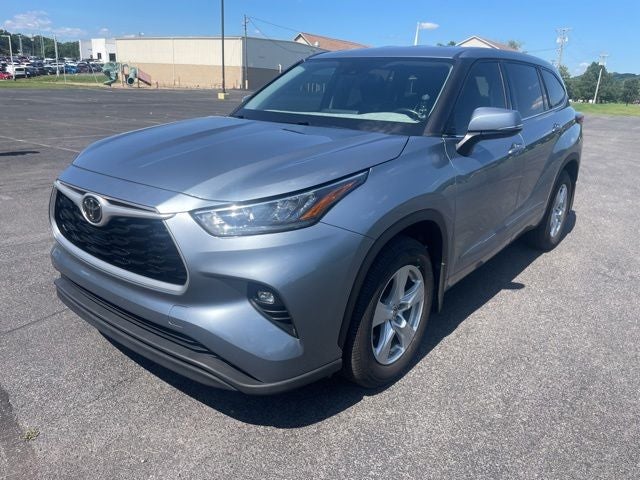 2020 Toyota Highlander LE