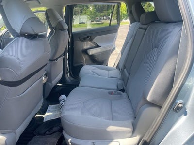 2020 Toyota Highlander LE