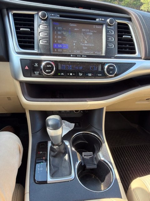 2017 Toyota Highlander LE Plus