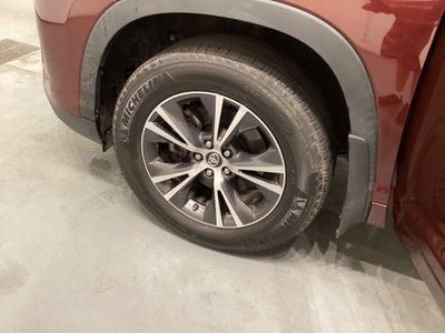 2017 Toyota Highlander LE Plus