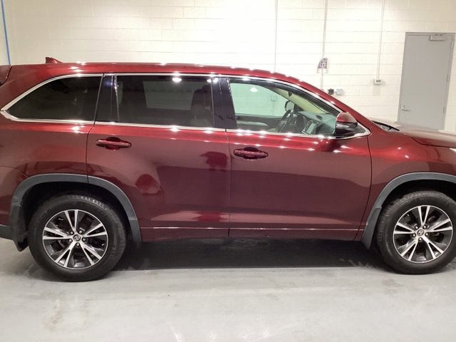 2017 Toyota Highlander LE Plus