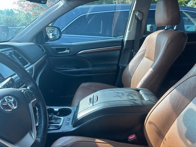 2018 Toyota Highlander Limited Platinum