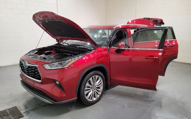 2022 Toyota Highlander Platinum