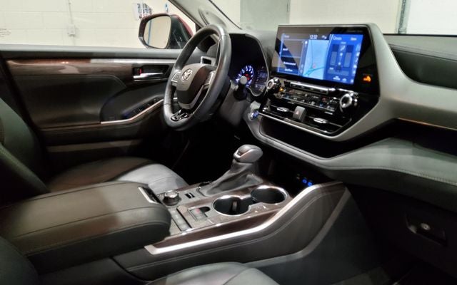 2022 Toyota Highlander Platinum