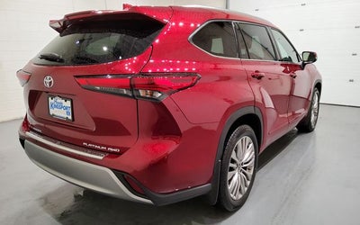 2022 Toyota Highlander Platinum