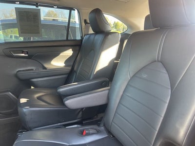 2024 Toyota Highlander XLE