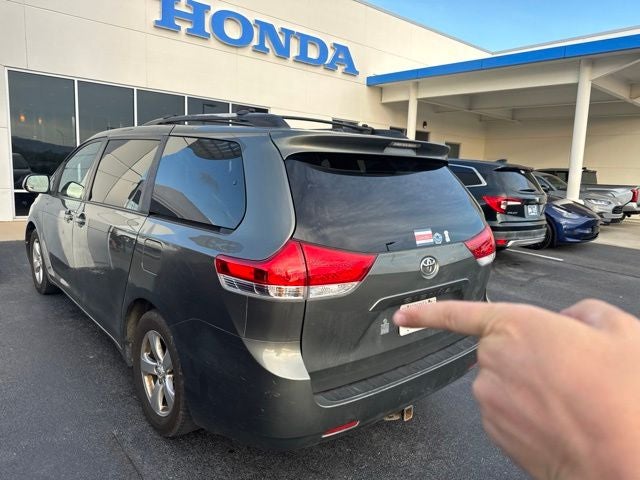 2011 Toyota Sienna LE 7 Passenger