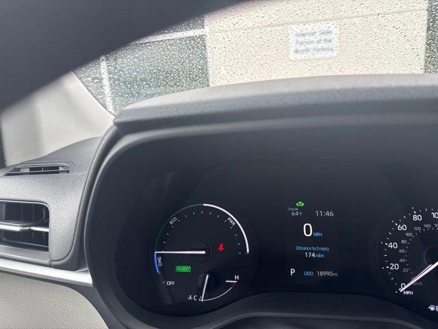 2022 Toyota Sienna LE 8 Passenger