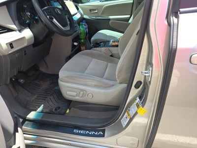 2017 Toyota Sienna LE 8 Passenger