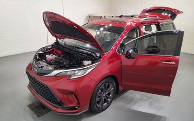 2023 Toyota Sienna XSE 7 Passenger