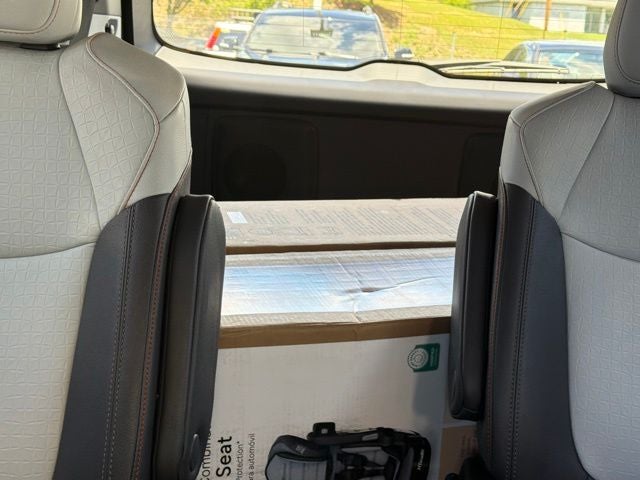 2023 Toyota Sienna XSE 7 Passenger