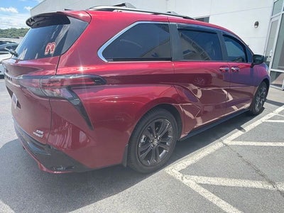 2023 Toyota Sienna XSE 7 Passenger