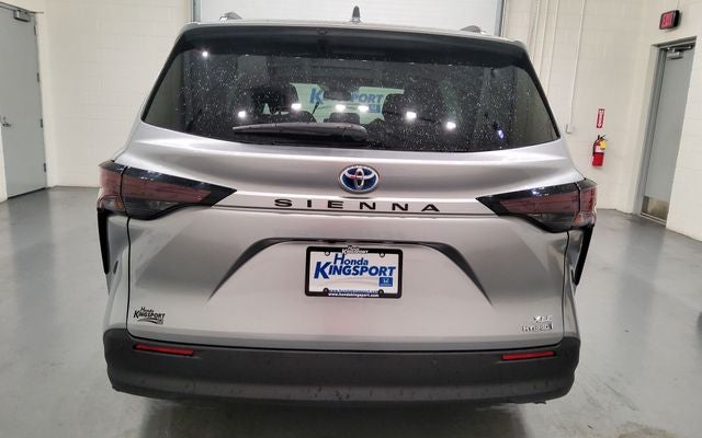 2024 Toyota Sienna XLE 8 Passenger