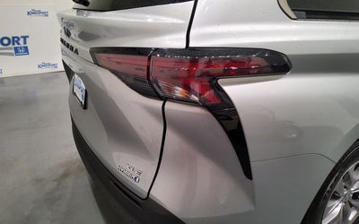 2024 Toyota Sienna XLE 8 Passenger