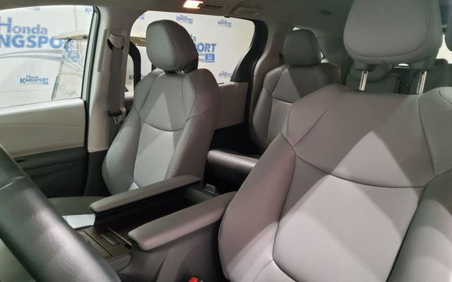 2024 Toyota Sienna XLE 8 Passenger
