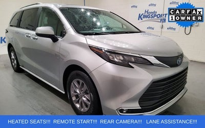 2024 Toyota Sienna XLE 8 Passenger