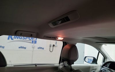 2024 Toyota Sienna XLE 8 Passenger