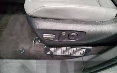 2024 Toyota Sienna XLE 8 Passenger