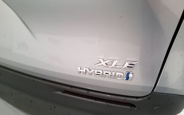 2024 Toyota Sienna XLE 8 Passenger