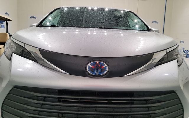 2024 Toyota Sienna XLE 8 Passenger
