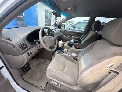 2009 Toyota Sienna LE