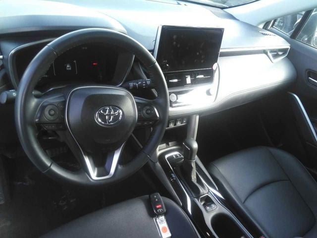 2025 Toyota Corolla Cross XLE