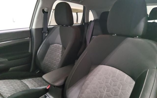 2024 Mitsubishi Outlander Sport 2.0 ES