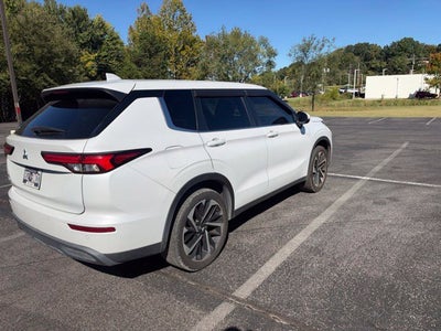 2022 Mitsubishi Outlander ES