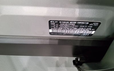 2023 Mitsubishi Outlander SE