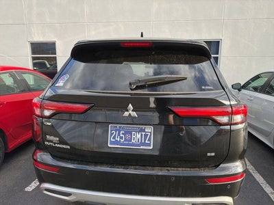 2024 Mitsubishi Outlander SE