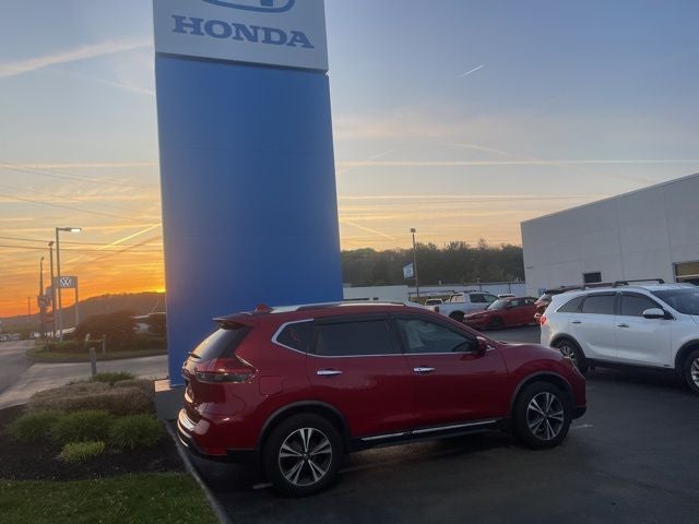 2017 Nissan Rogue SL