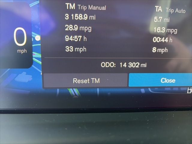 2024 Volvo XC40 B5 Plus Bright Theme