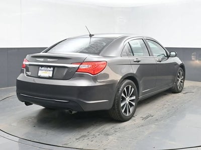 2014 Chrysler 200 Touring