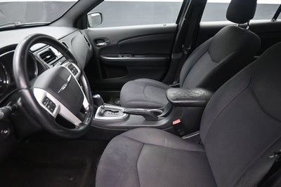 2014 Chrysler 200 Touring