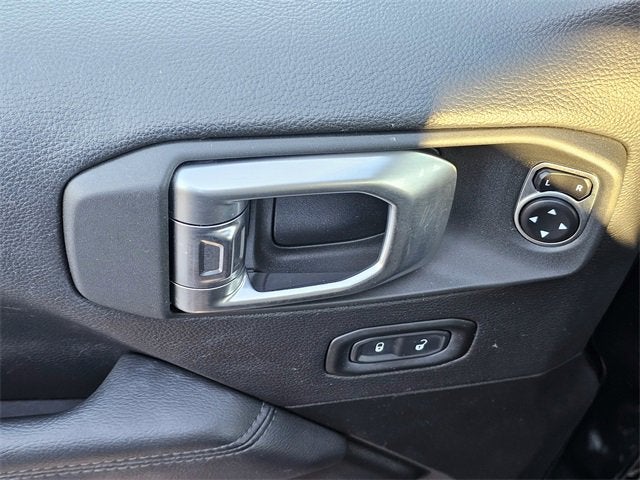 2020 Jeep Wrangler Unlimited Sahara Altitude