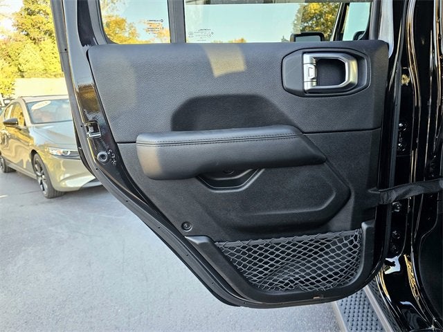 2020 Jeep Wrangler Unlimited Sahara Altitude