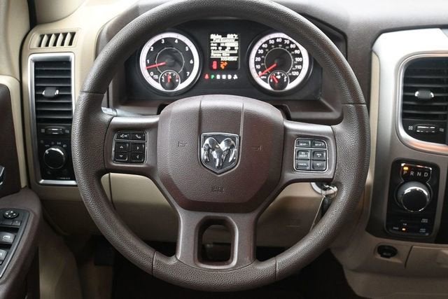 2016 RAM 1500 SLT