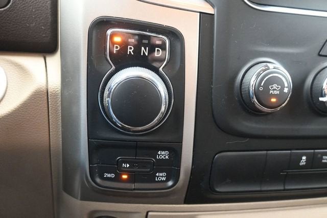 2016 RAM 1500 SLT