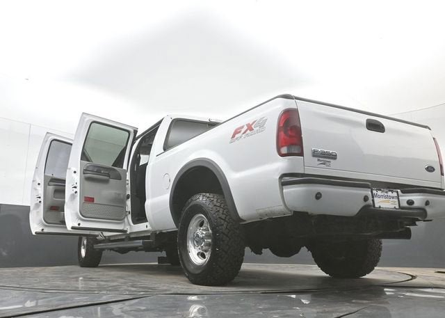 2004 Ford Super Duty F-250 XL