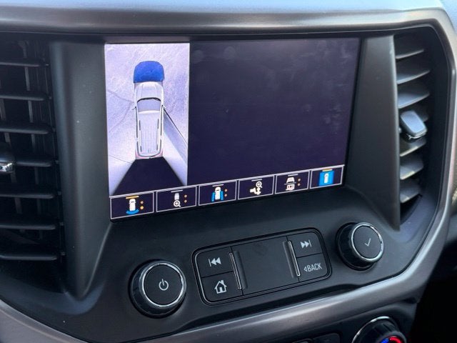 2022 GMC Acadia AT4