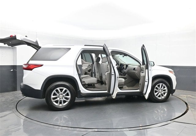 2018 Chevrolet Traverse LT Cloth