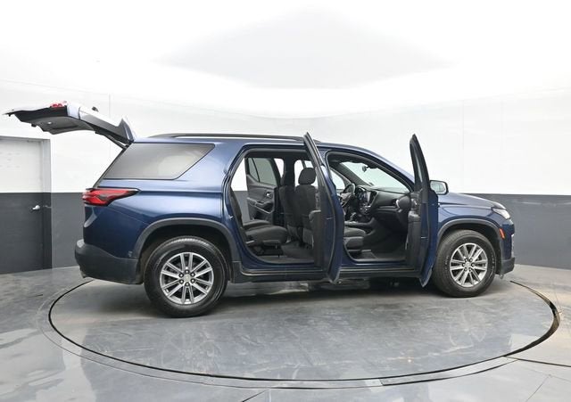 2022 Chevrolet Traverse LT Cloth