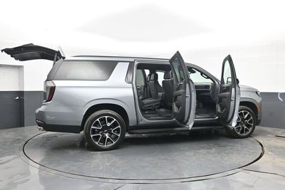 2025 Chevrolet Suburban RST