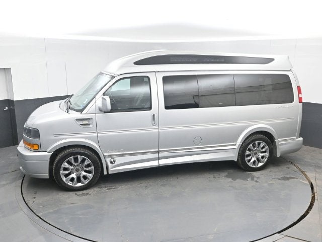 2022 GMC Savana Cargo 2500 RWD 2500 Regular Wheelbase Work Van