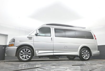 2022 GMC Savana Cargo 2500 RWD 2500 Regular Wheelbase Work Van