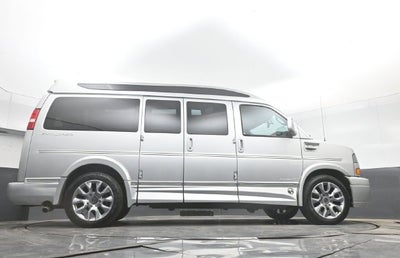 2022 GMC Savana Cargo 2500 RWD 2500 Regular Wheelbase Work Van