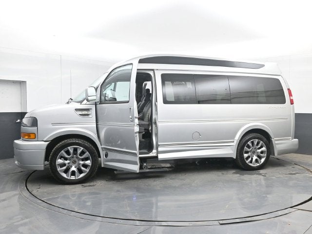 2022 GMC Savana Cargo 2500 RWD 2500 Regular Wheelbase Work Van